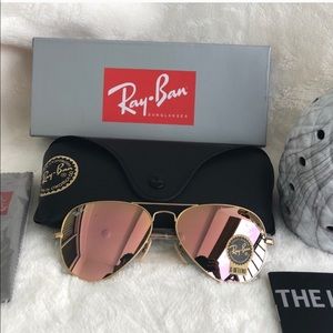 ROSE GOLD RAYBAN AVIATOR 100% AUTHENTIC